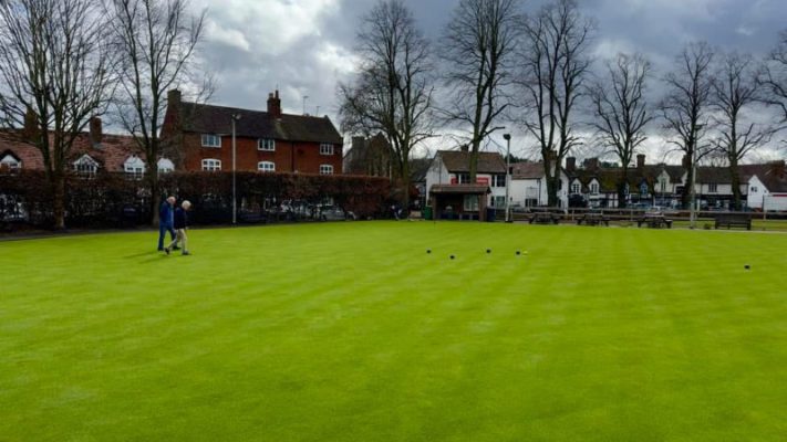 Wombourne Cricket Tennis and Bowls Club - Bowling Page - Image 5 - 800 PX